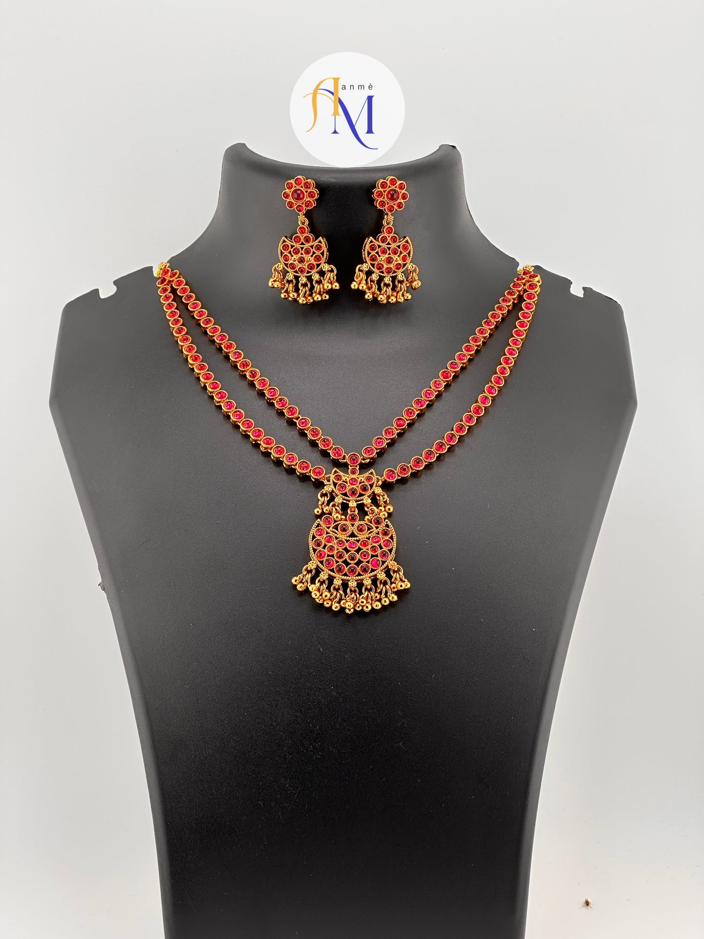 Premium ruby kemp necklace and beautiful earrings