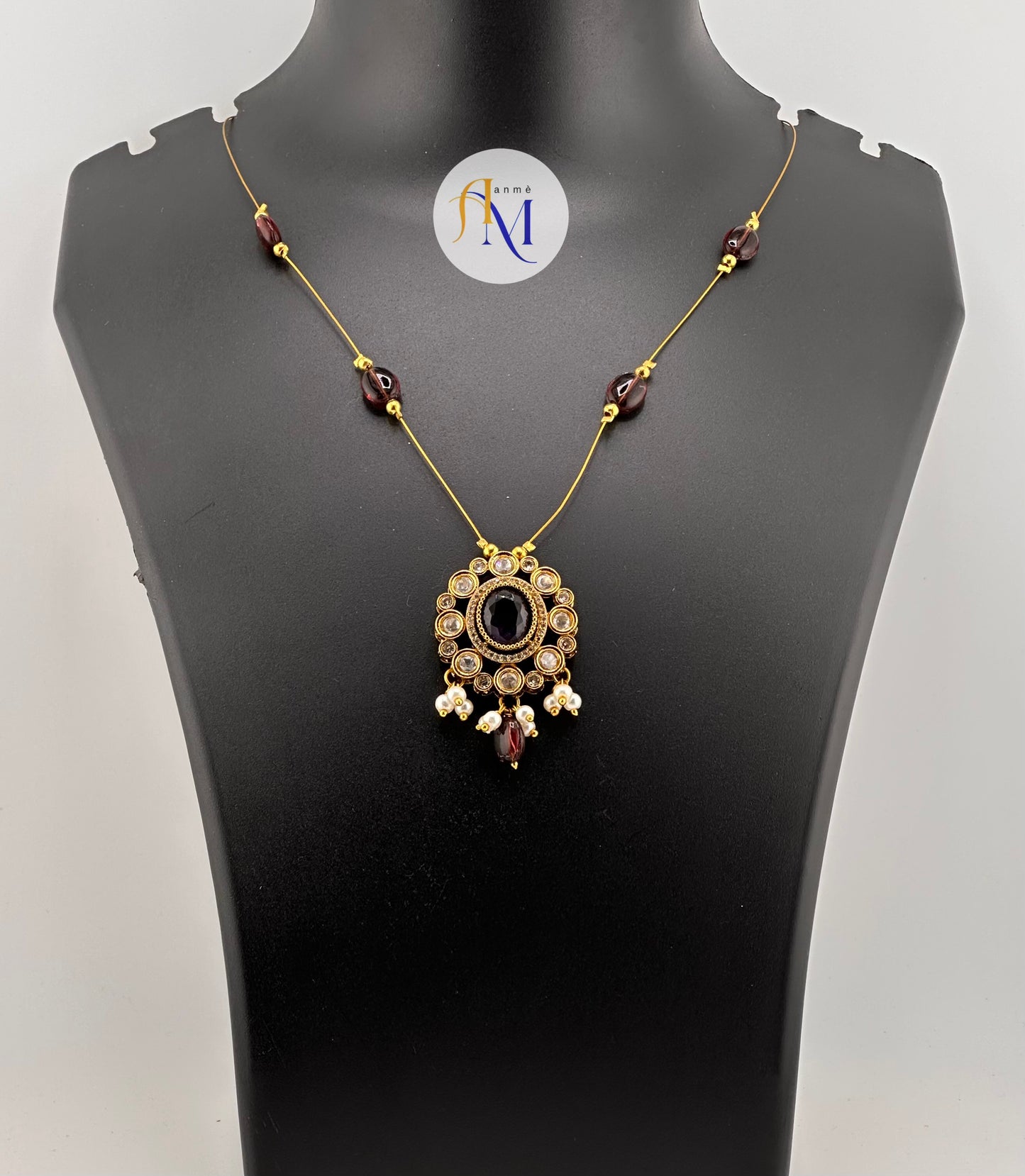 Beautiful single pendant invisible chain(Available in 3 colors)