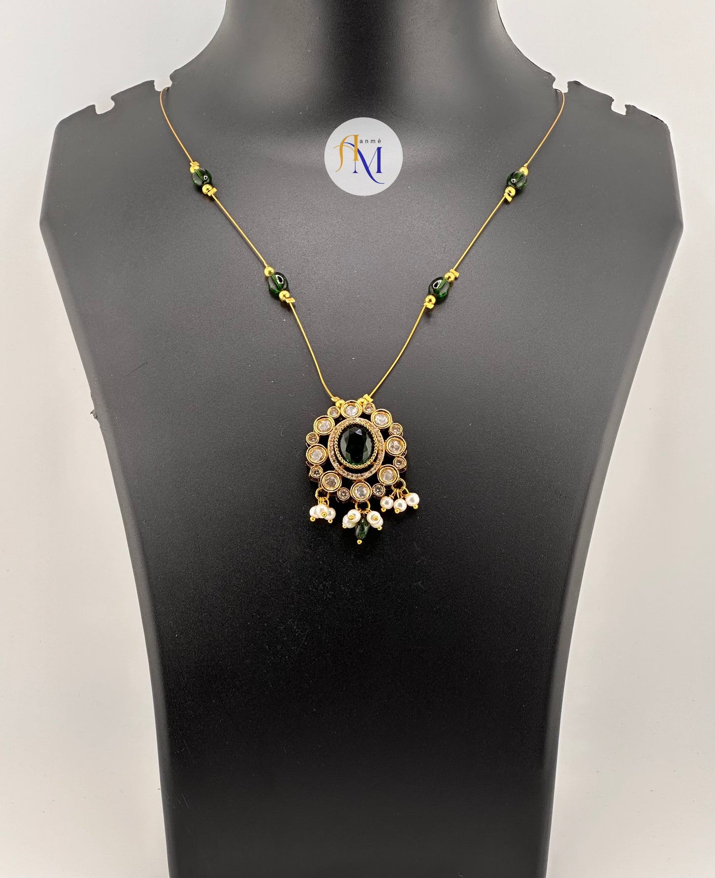 Beautiful single pendant invisible chain(Available in 3 colors)