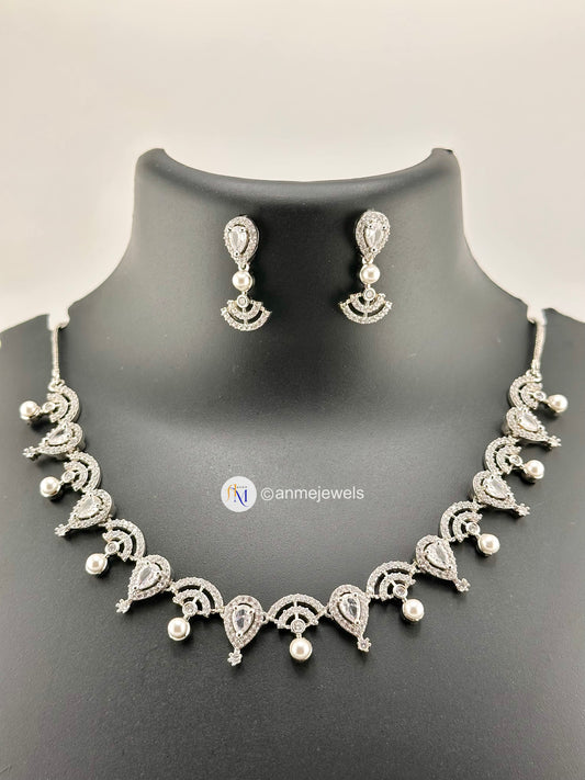 Unique AD necklace with earrings