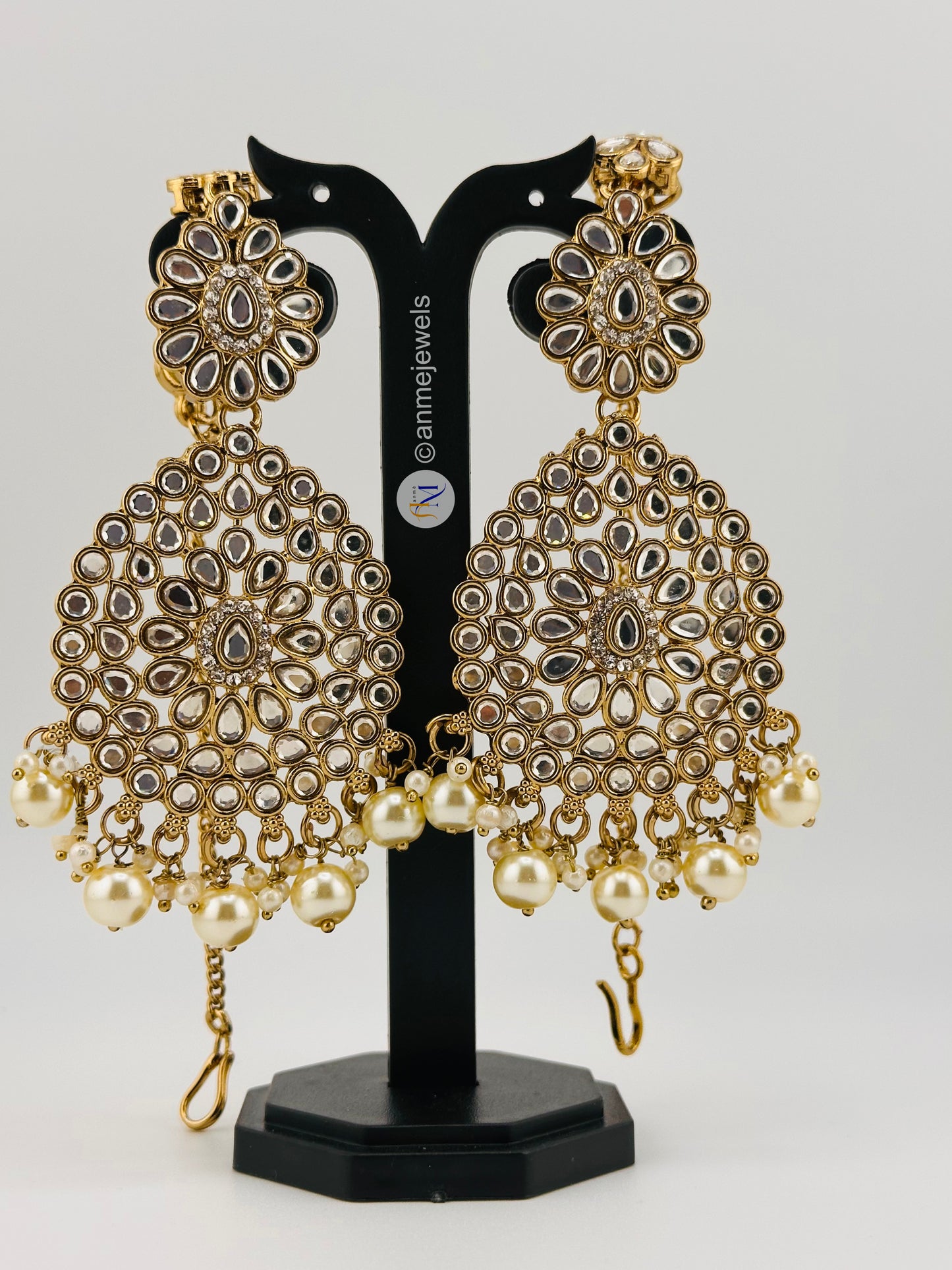 Premium White Kundan 10 piece Bridal Set