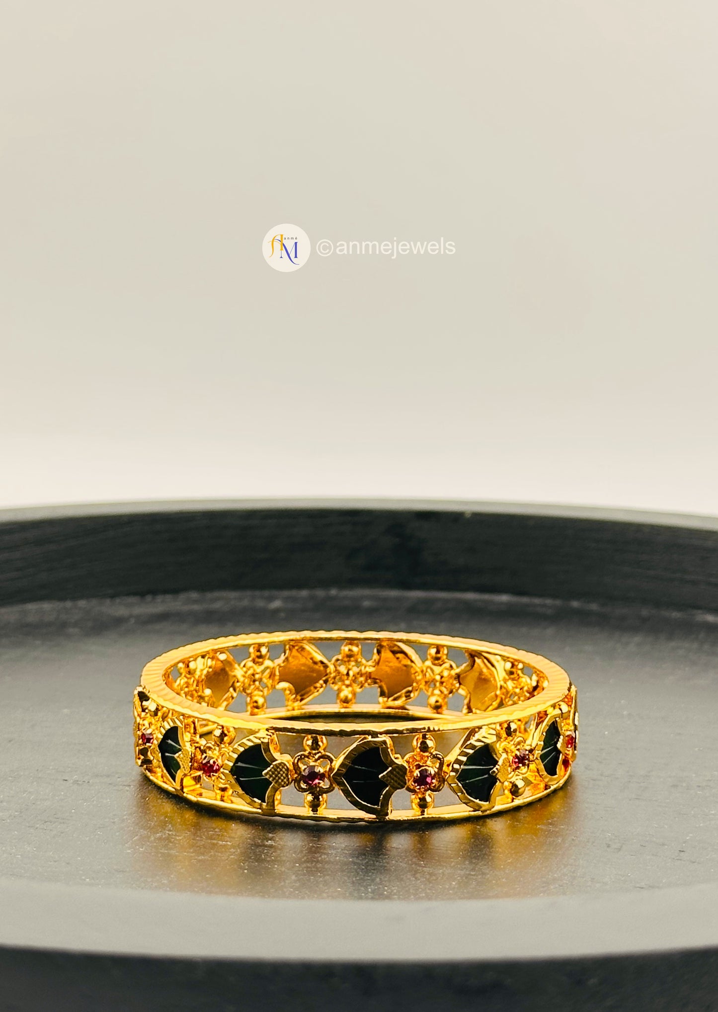 Traditional Green Palakka Bangle - 1 piece