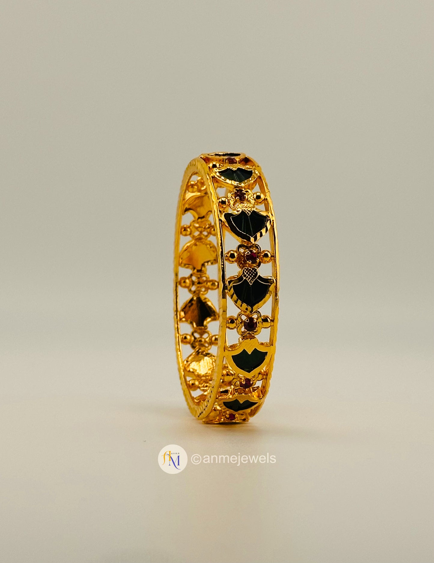 Traditional Green Palakka Bangle - 1 piece
