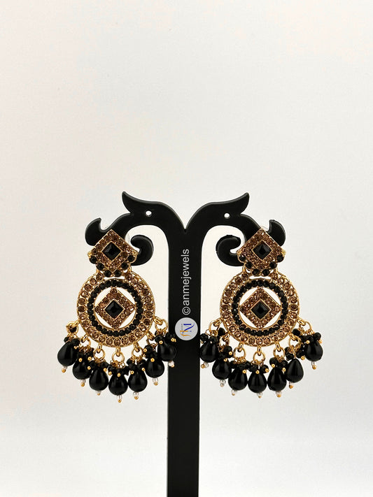 Beautiful black pearl drop earrings