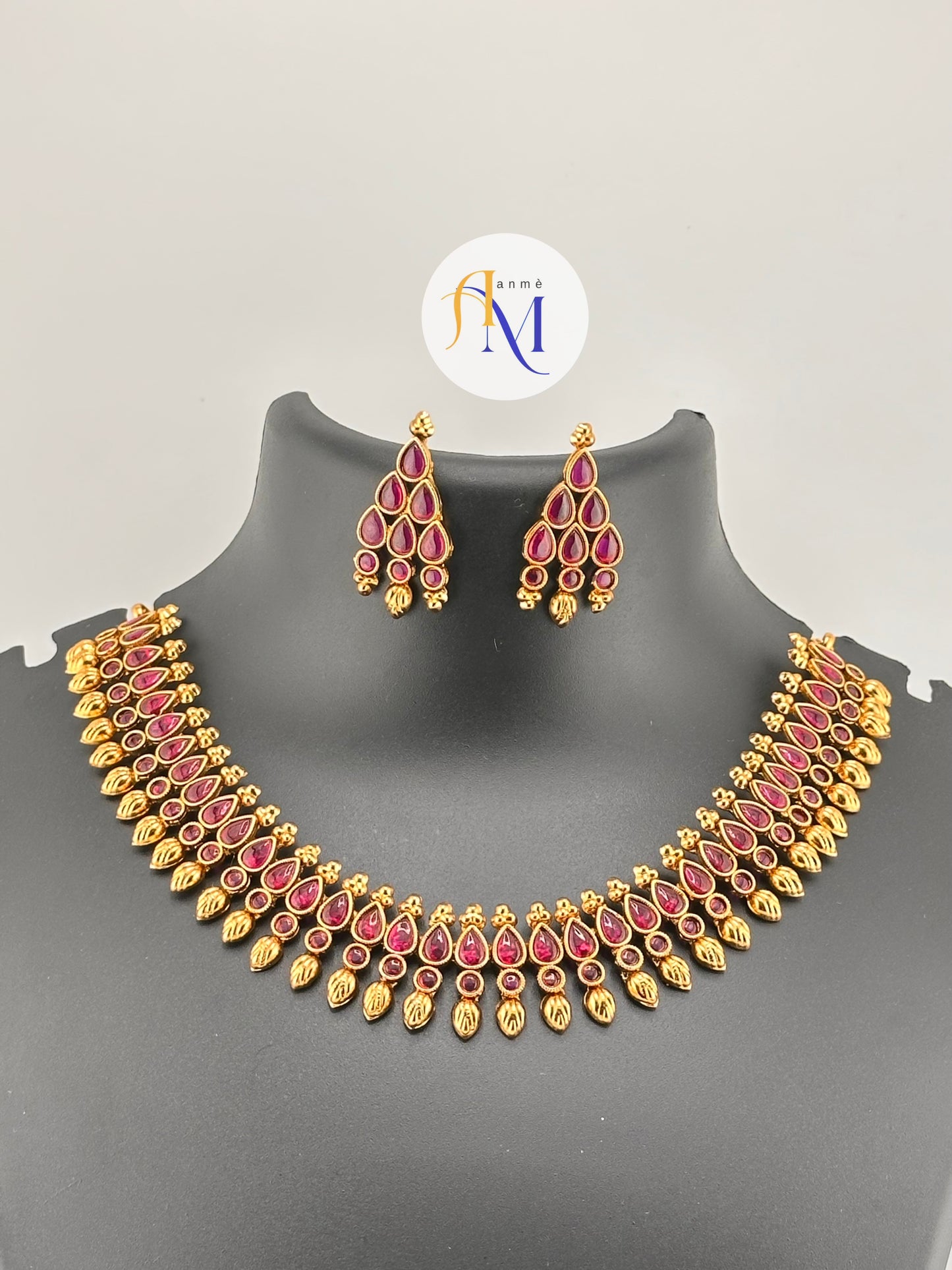 Elegant Vadamalli kemp necklace set