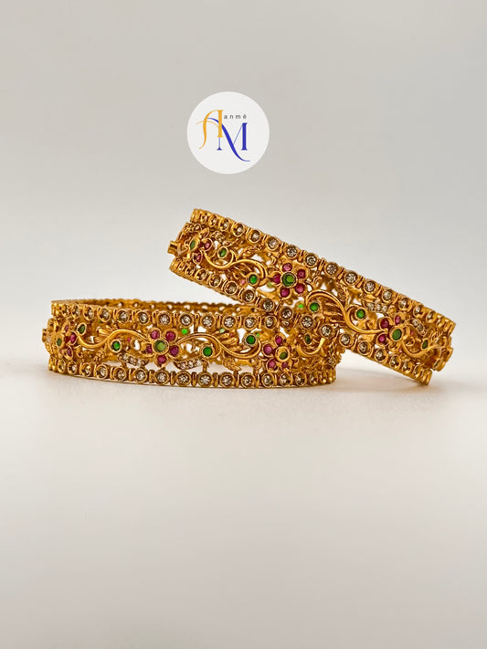 Elegant floral design bangles(Set of 2)